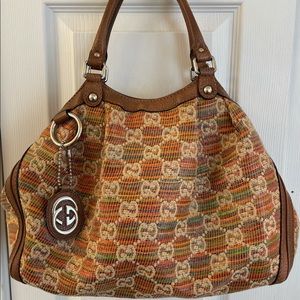 Gucci Sukey Medium Woven multicolor
